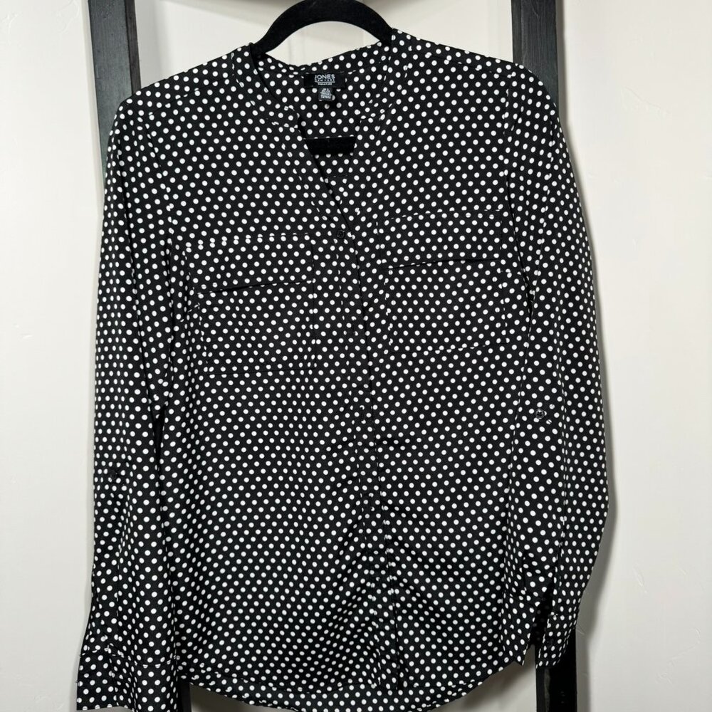 Jones New York Black & White Polka Dot Button-Up Blouse